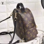 LV M41562-01 專櫃新款原版皮Nicolas Ghesquière系列MINI號雙肩包