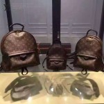 LV M41562-01 專櫃新款原版皮Nicolas Ghesquière系列MINI號雙肩包