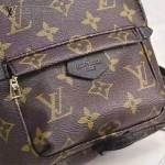 LV M41562-01 專櫃新款原版皮Nicolas Ghesquière系列MINI號雙肩包