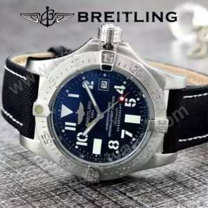 BREITLING-058-28 歐美男士Avenger Seawolf復仇者系列深潛海狼皮帶款腕錶