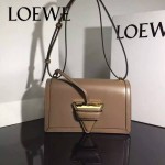 LOEWE 03-5 歐美百搭Barcelona bag卡其色原版羊皮單肩斜挎包三角包