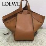 Loewe-049-01 專櫃時尚新款Hammock Bag系列原版小牛皮手挽肩背包
