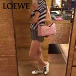 Loewe-050-04 專櫃時尚新款loewe puzzle系列原版小牛皮手提斜挎包