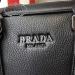 PRADA 0891B 專櫃時尚新款進口原版鹿紋牛皮黑色男士公文包