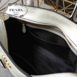 PRADA 1BA046-02 專櫃時尚新款原版小牛皮皮十字紋白色風琴包