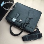 PRADA 0366B-01 專櫃時尚最新款頂級進口原版十字紋牛皮黑色男士手提電腦包