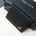 PRADA C223 人氣熱銷時尚新款實用款原版皮粗紋卡包
