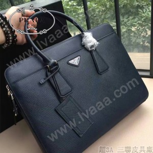 PRADA 0366B-02 專櫃時尚最新款頂級進口原版十字紋牛皮深藍色男士手提電腦包