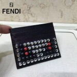 FENDI 0164-8 輕便實用JOURS鉚釘裝飾黑色原版皮卡片夾