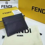 FENDI 0164-12 輕便實用JOURS小怪獸系列黑色原版皮卡片夾