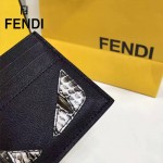 FENDI 0164-2 輕便實用JOURS小怪獸系列黑色原版皮卡片夾