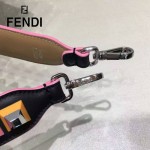 FENDI 033-6 潮流炫彩STRAP YOU彩色亞克力原版皮百搭包包肩帶