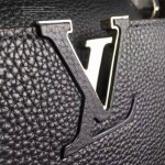 LV M91659 人氣熱銷CAPUCINES黑色原版皮配南非蟒蛇手腕中號手袋