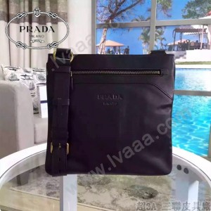 PRADA VA0693 專櫃時尚潮流新款原版小牛皮男士斜背包