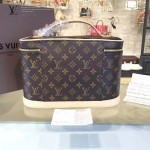 LV M47280-01 人氣熱銷經典款原版皮Monogram帆布系列化妝箱