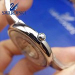 Swarovski-01-3 高貴典雅閃亮銀表圈鑲有1700顆施華洛世奇水晶手鐲款腕錶
