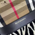 Burberry-0202 時尚新款原版牛皮與棉布內設小包手提斜跨水桶包