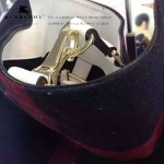 Burberry-0223-05 潮流時尚款來自星星的妳千頌依同款可拆式皮質斜背帶水桶包