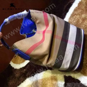 Burberry-0223-04 潮流時尚款來自星星的妳千頌依同款可拆式皮質斜背帶水桶包