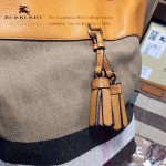 Burberry-0201 時尚流蘇版新款宋智孝同款原版進口荔枝紋水桶包