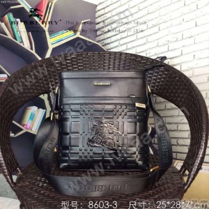 BURBERRY-0240 專櫃時尚新款原版牛皮壓花裝飾小號斜背包