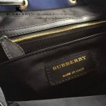 Burberry-0247-01 潮流時尚新款原單材質牛皮配防水紡布可以繡字中號雙肩包