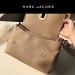 MARC JACOBS-028 擁有簡潔的線條和獨一無二的設計時尚新款女士單肩包