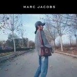 Marc Jacobs-06-2 范瑋琪同款蛇形金屬扣棗紅色牛皮大號單肩斜挎包