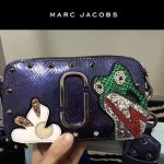 Marc Jacobs-09 專櫃新款女士藍色蛇紋配青蛙亮片單肩斜挎包相機包