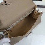 Delvaux-18-4 名媛必備brillant淺灰色原版粒面牛皮橫款大號手袋