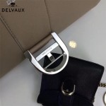 Delvaux-18-4 名媛必備brillant淺灰色原版粒面牛皮橫款大號手袋