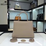 Delvaux-19-6 潮人必備新款brillant淺灰色原版牛皮豎款大號手提單肩包