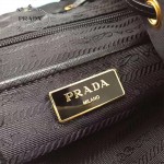 Prada-1BZ032 黑色機器人進口降落傘防水布配十字紋牛皮皮革手柄手提雙肩包
