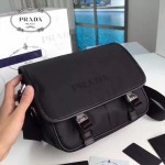 PRADA VA0769 時尚男士降落傘面料配原版牛皮單肩斜挎包