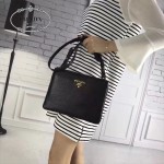 PRADA 1BH046 時尚新款女士黑色原版仿鹿皮單肩斜挎包