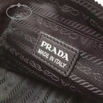 Prada-1N1131 原版進口尼龍降落傘尼龍玫瑰花布料小牛皮小手擰包