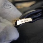 PRADA 1BA049B-4 專櫃新款原單黑拼紅十字紋手提單肩包風琴包