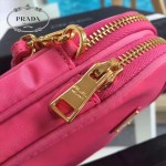 Prada-1N1860L-2 原單尼龍防水面料時尚潮流粉色相機包