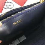 PRADA 1BA102-2 專櫃最新設計藍色拼色原版十字紋手提單肩包風琴包