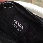 PRADA 1BN861 輕便實用原單玫瑰花降落傘面料手機包相機包