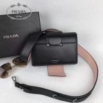 PRADA 1BD067-2 楊冪同款黑色原版牛皮配樹脂扣單肩斜挎包