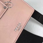 PRADA 1BD067-4 楊冪同款粉色原版牛皮配樹脂扣單肩斜挎包