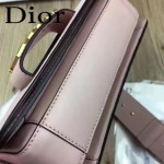 DIOR-0016-5 專櫃海報款復古字母五金粉色原版牛皮單肩斜挎包