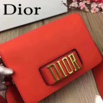 DIOR-0016-3 專櫃海報款復古字母五金紅色原版牛皮單肩斜挎包
