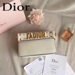 DIOR-009-3 歐美流行新款JADIOR字母金屬白色原版牛皮手拎包手拿包