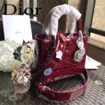 DIOR-0021-2 個性經典新款四格Lucky Badges棗紅色原版漆皮手提單肩包