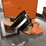 HERMES鞋子-002 專櫃新品拼色牛皮搭配專櫃飾釦坡跟拖鞋
