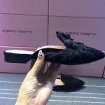 Alberta Ferretti-001-2 春夏秀場系列3D手工刺繡羊皮穆勒鞋拖鞋