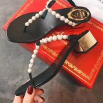 RC鞋子-001 專櫃春季最新款原單純手工藝珍珠蝴蝶平底夾趾涼鞋