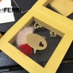FENDI-024 專櫃新品ABCLICK系列原單愛心氣泡金屬搭配皮草掛飾可當首飾